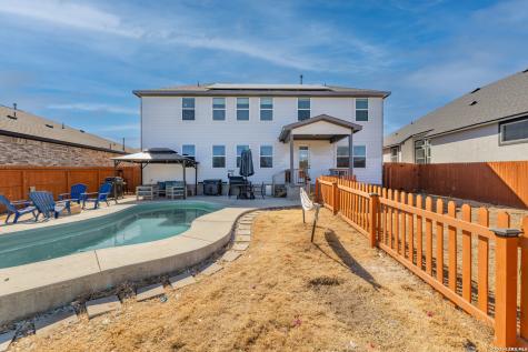 229 Jereth Crossing Castroville TX 78009