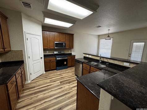5911 Cinnabar Cove San Antonio TX 78222