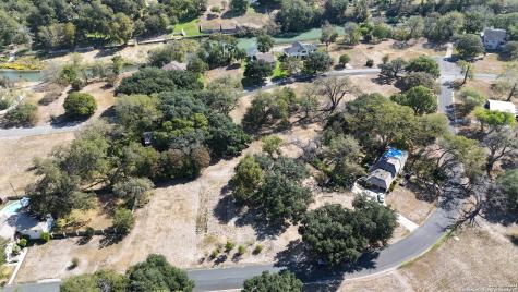 33 Glen Cove Seguin TX 78155