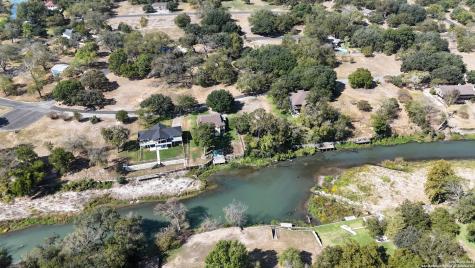 33 Glen Cove Seguin TX 78155