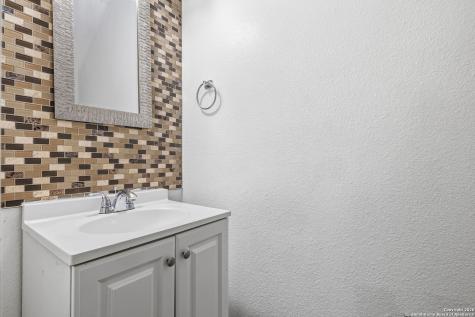 5519 Red Canyon San Antonio TX 78252