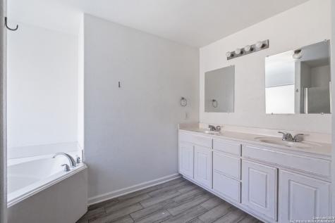 5519 Red Canyon San Antonio TX 78252