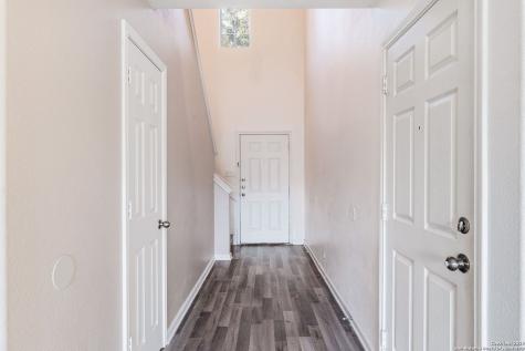 5519 Red Canyon San Antonio TX 78252