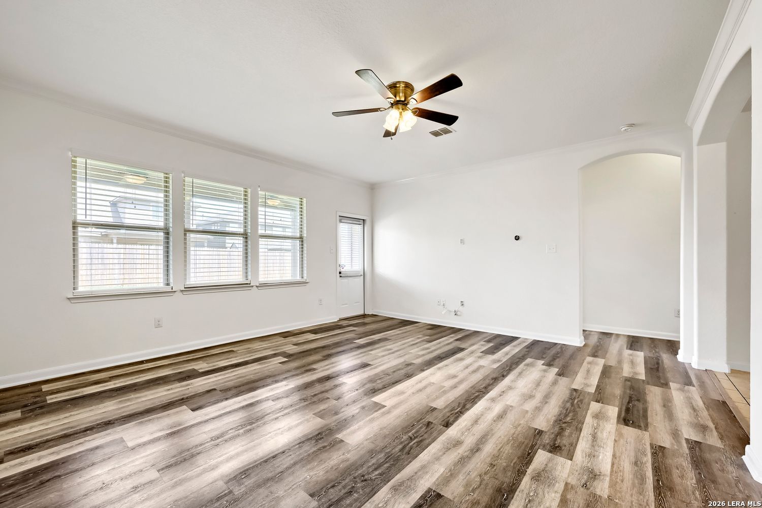 8443 Meadow Plains San Antonio TX 78254