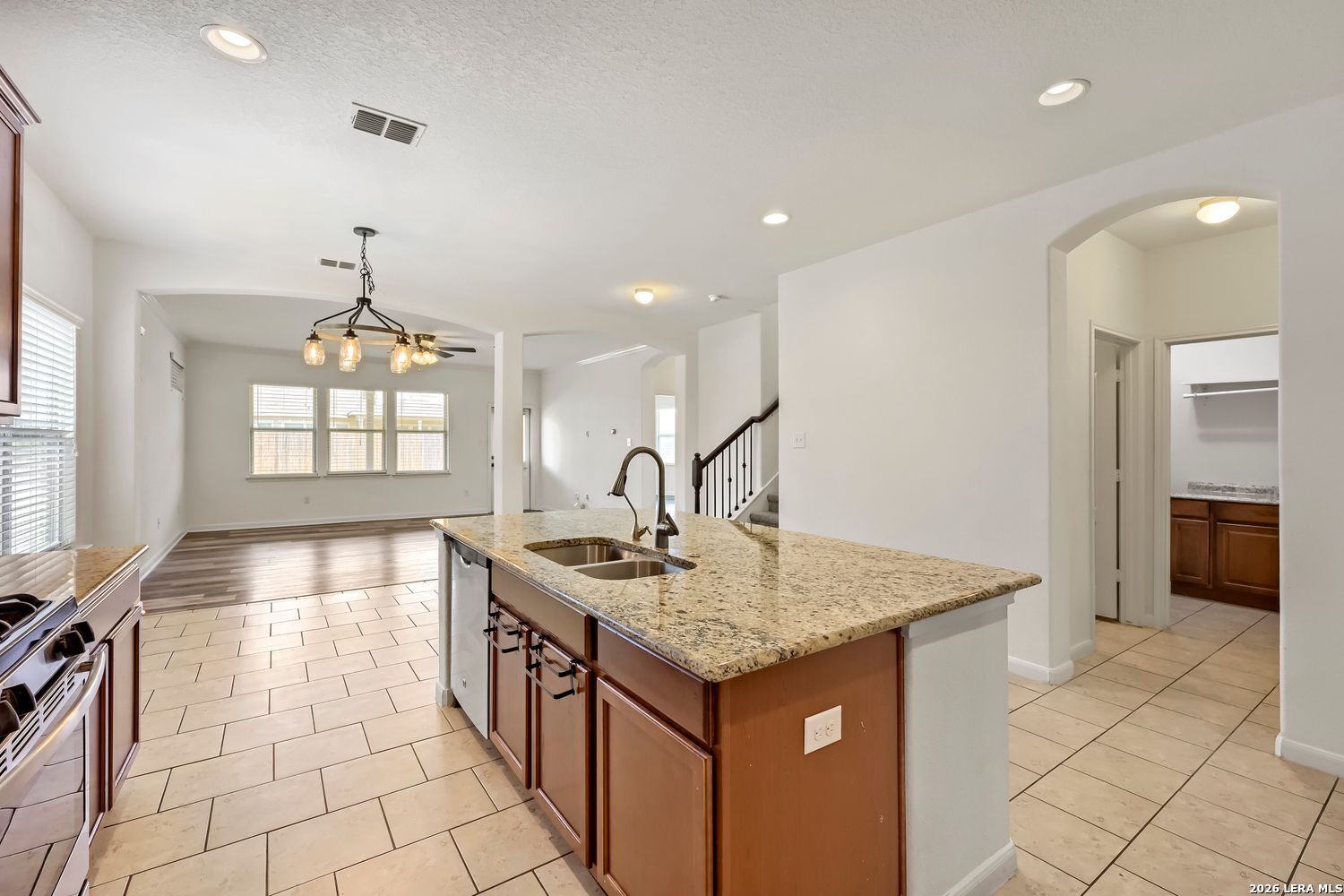 8443 Meadow Plains San Antonio TX 78254