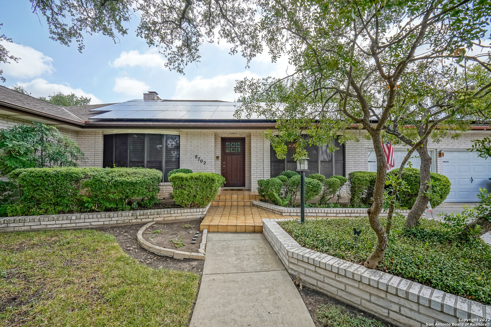 8702 Golden Point Windcrest TX 78239