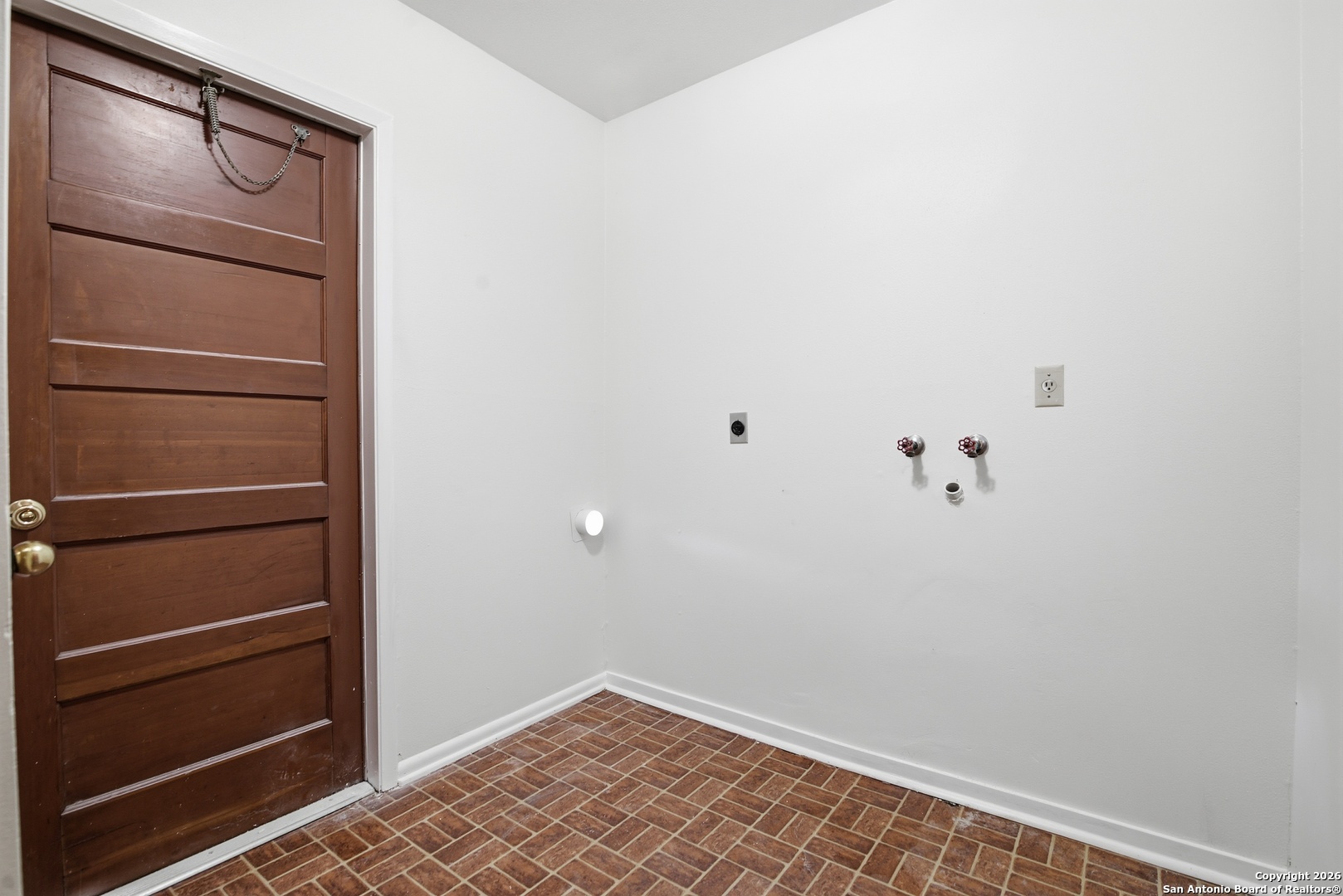 9366 Schaefer Road Converse TX 78109