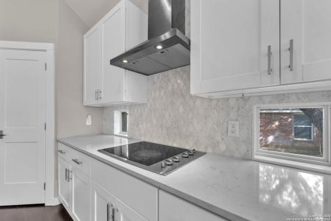 918 Steubing Oaks San Antonio TX 78258