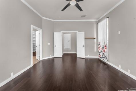 918 Steubing Oaks San Antonio TX 78258