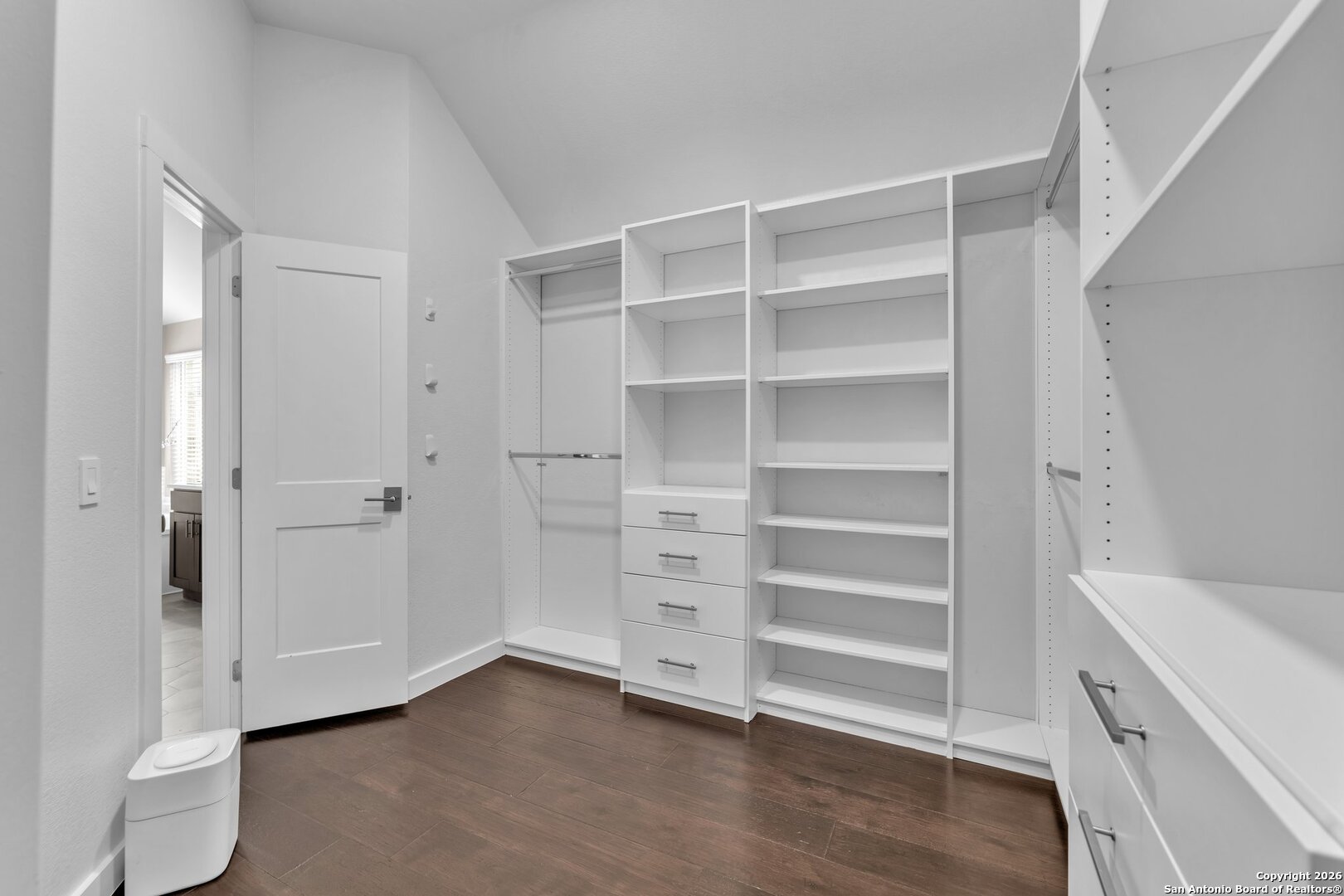 918 Steubing Oaks San Antonio TX 78258
