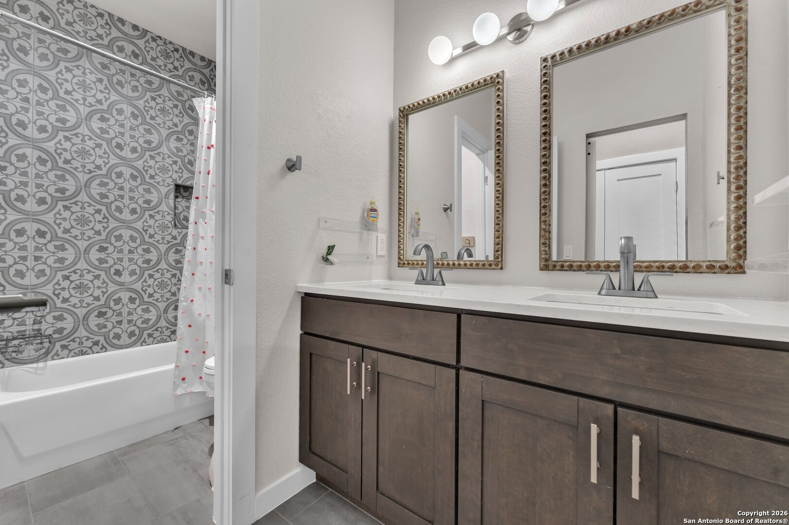 918 Steubing Oaks San Antonio TX 78258