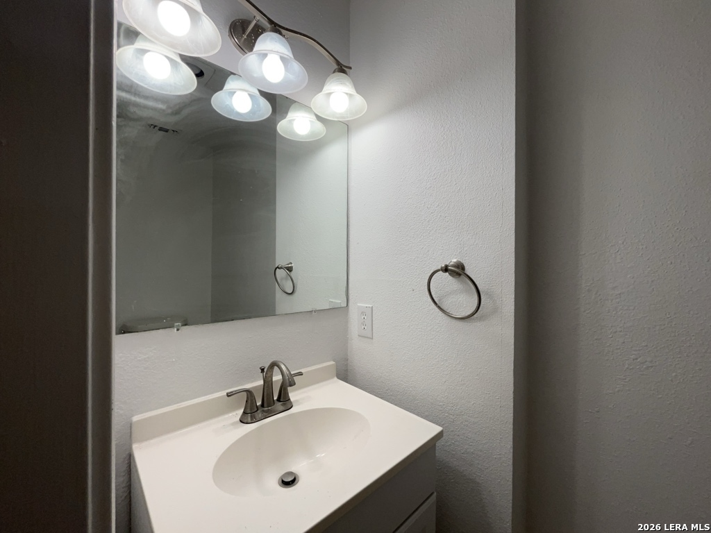 6202 Valley Cliff San Antonio TX 78250