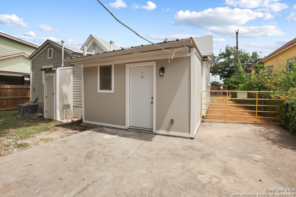 926 Nolan Street San Antonio TX 78202
