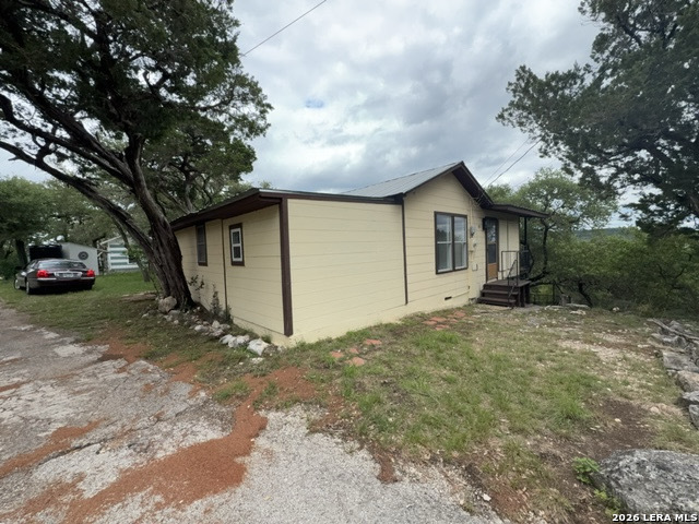 184 Paradise Lane Lakehills TX 78063