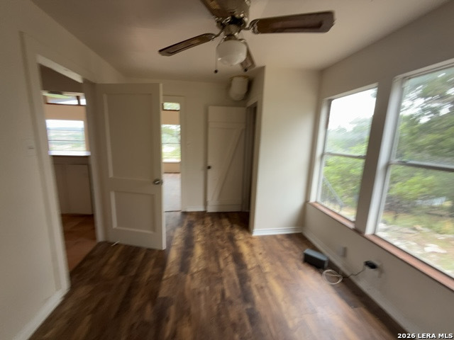 184 Paradise Lane Lakehills TX 78063