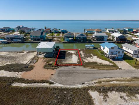 153 Starfish Drive Rockport TX 78382