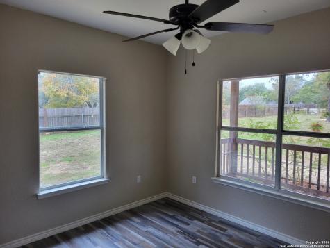 254 County Road 6876 Natalia TX 78059