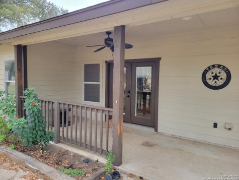 254 County Road 6876 Natalia TX 78059