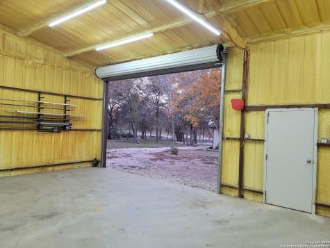 254 County Road 6876 Natalia TX 78059