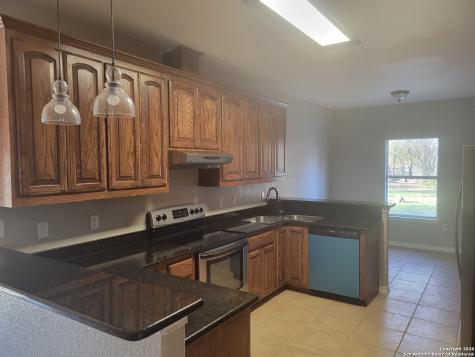 254 County Road 6876 Natalia TX 78059
