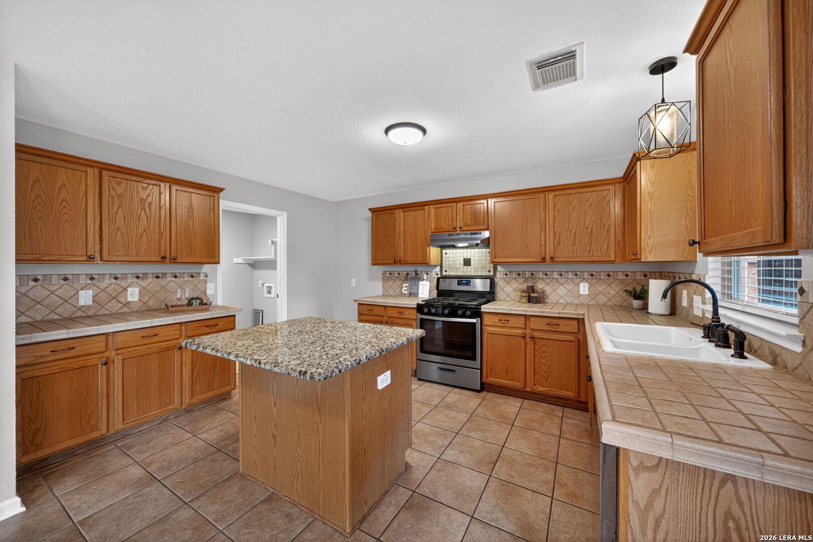 6517 Rosethorn Drive San Antonio TX 78249