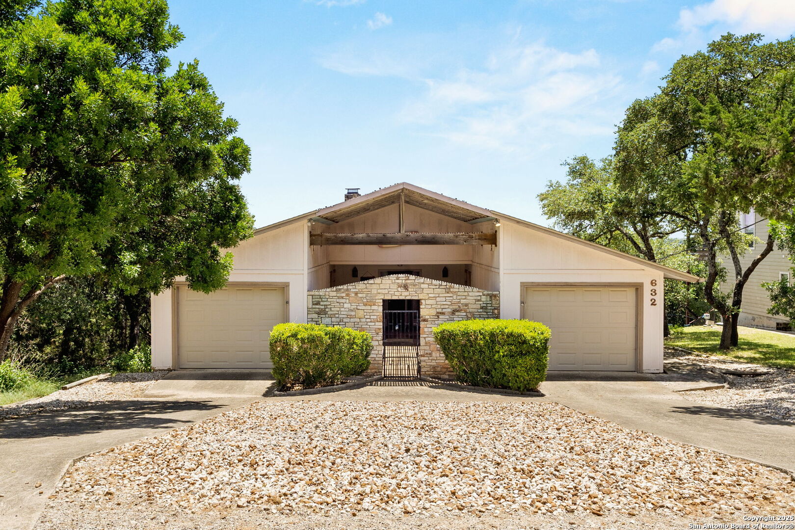 632 Lake Forrest Canyon Lake TX 78133