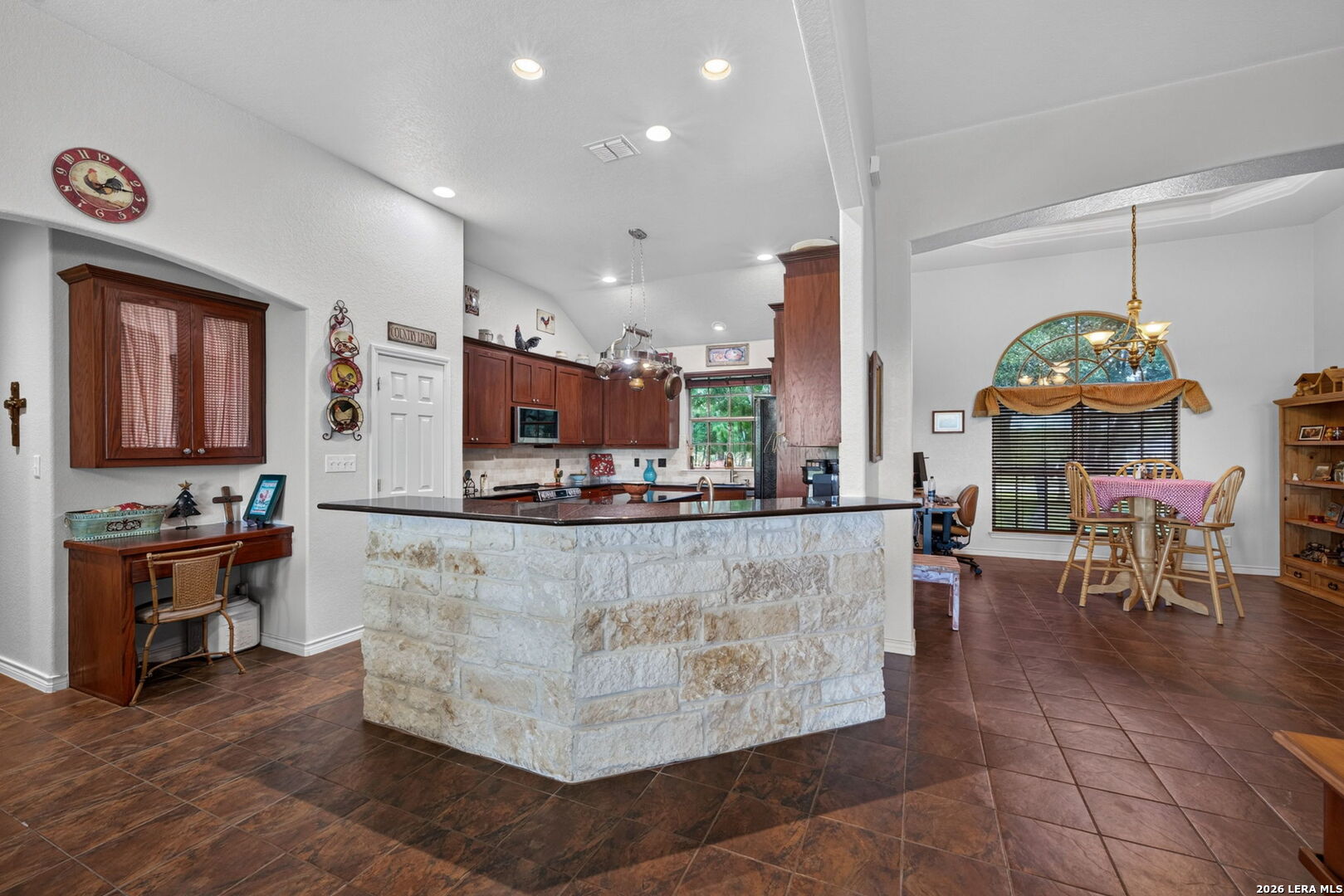 351 Rosewood Drive La Vernia TX 78121