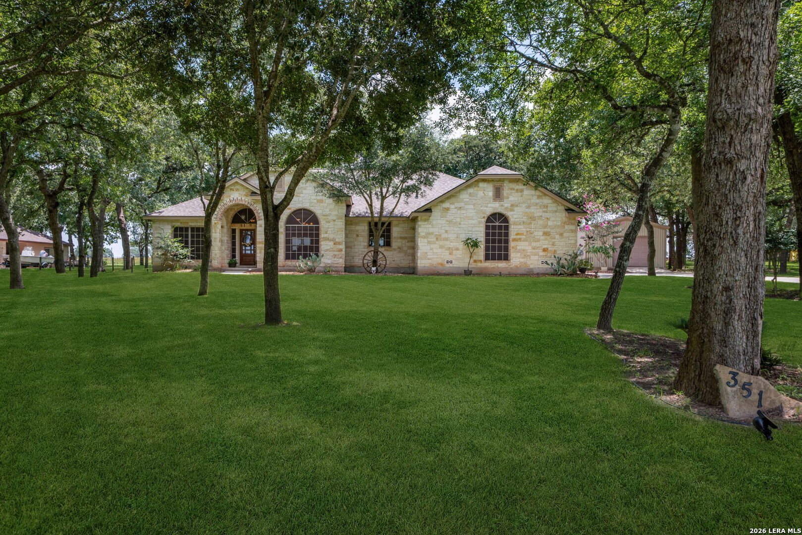 351 Rosewood Drive La Vernia TX 78121