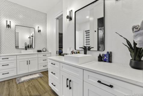 7218 Terra Falls San Antonio TX 78256