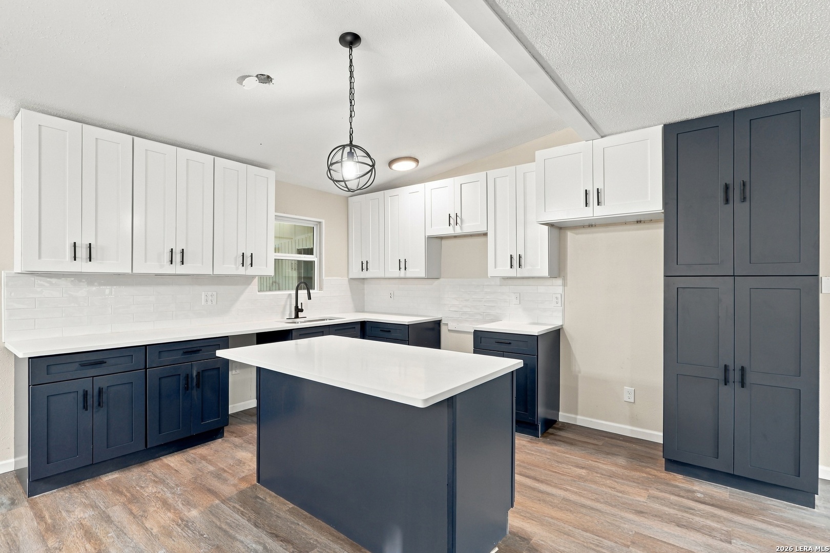 7806 Oak Forest Drive Live Oak TX 78233