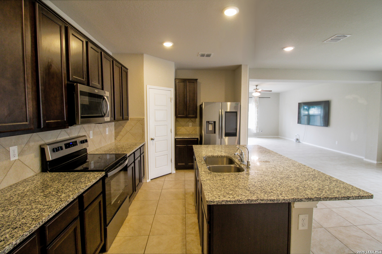 4705 Cambridge Park Converse TX 78109