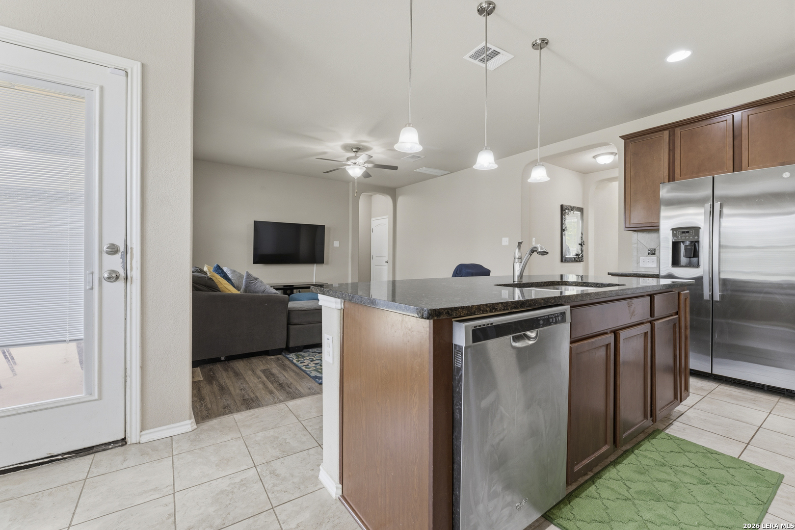 8718 Finlandia Rock San Antonio TX 78251