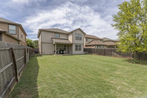 8718 Finlandia Rock San Antonio TX 78251