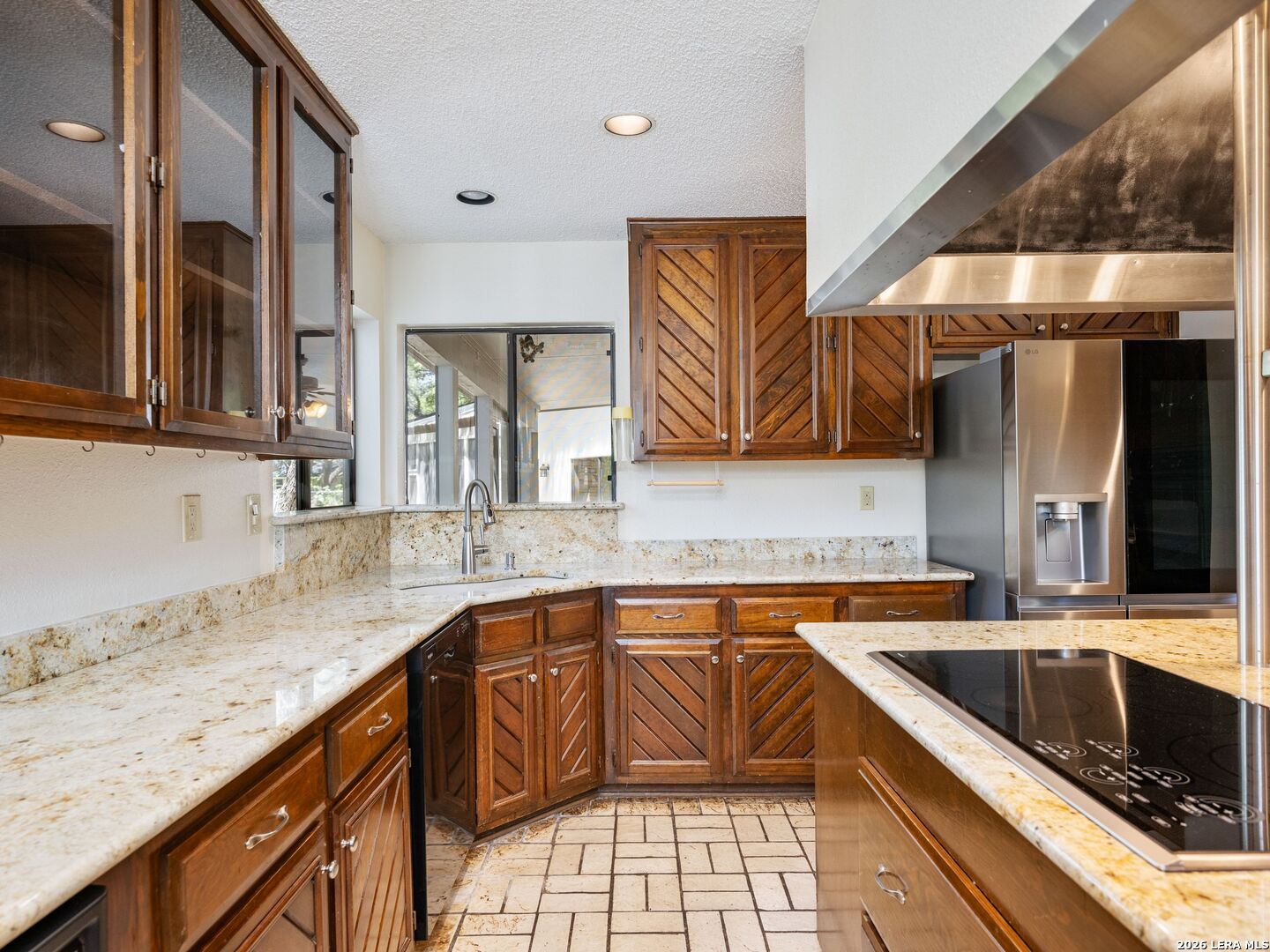 200 Garrapata Lane Hollywood Park TX 78232