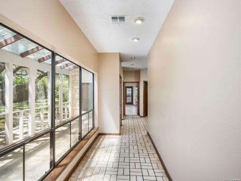 200 Garrapata Lane Hollywood Park TX 78232