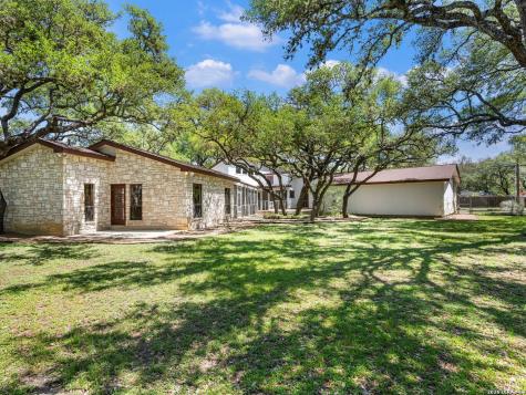 200 Garrapata Lane Hollywood Park TX 78232