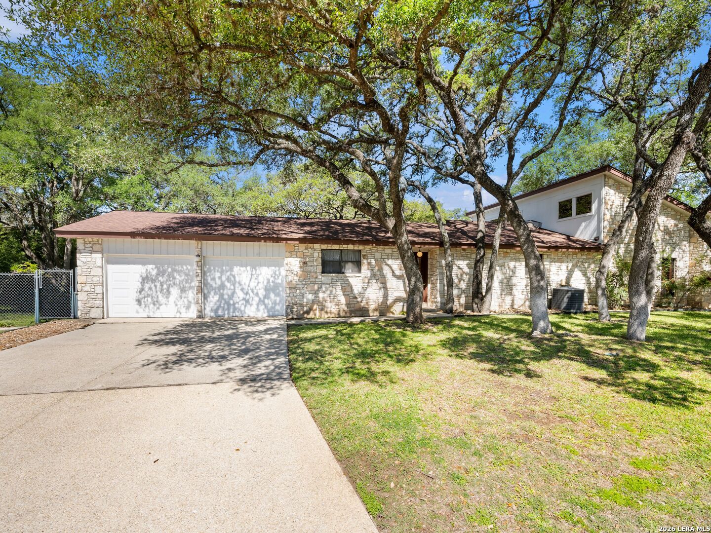 200 Garrapata Lane Hollywood Park TX 78232