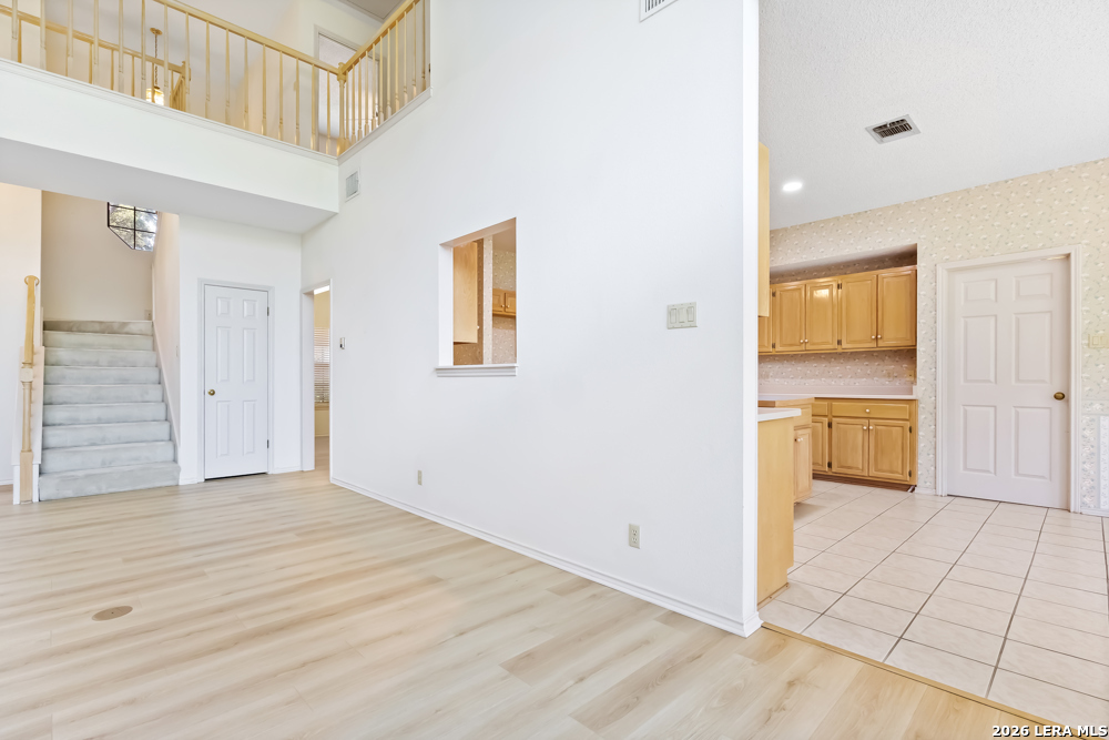 6815 Waxachie Way San Antonio TX 78256