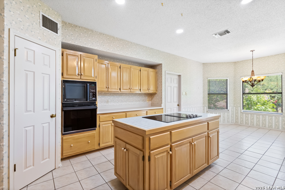 6815 Waxachie Way San Antonio TX 78256