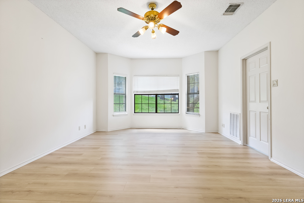 6815 Waxachie Way San Antonio TX 78256