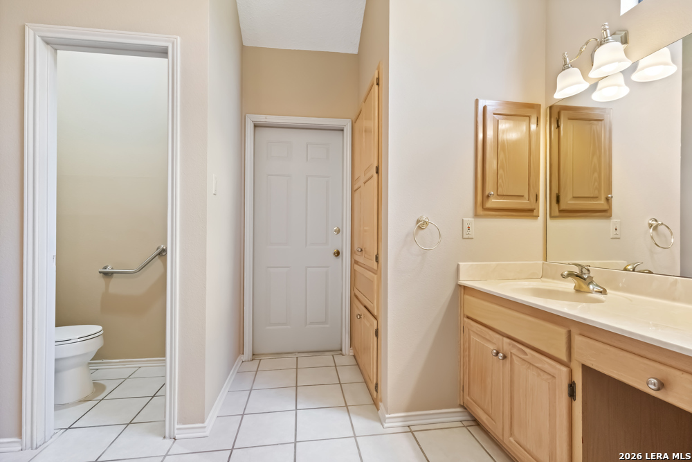 6815 Waxachie Way San Antonio TX 78256