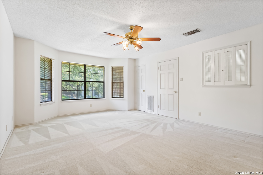 6815 Waxachie Way San Antonio TX 78256
