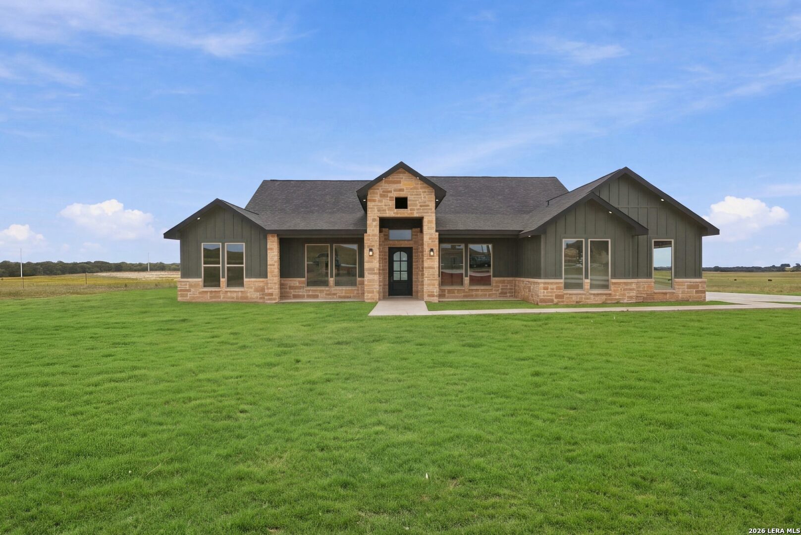 120 Pioneer Drive La Vernia TX 78121