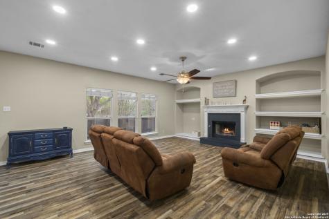 47 Ferris Creek San Antonio TX 78254