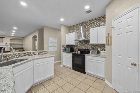 47 Ferris Creek San Antonio TX 78254