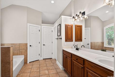 23715 Legend Knoll San Antonio TX 78260