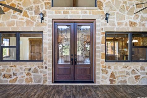 1355 Broad Oak Drive Bandera TX 78003