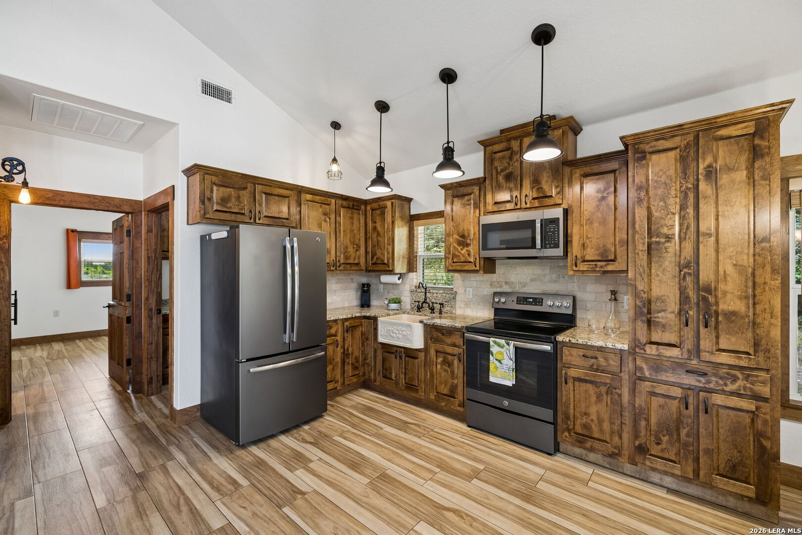 1355 Broad Oak Drive Bandera TX 78003