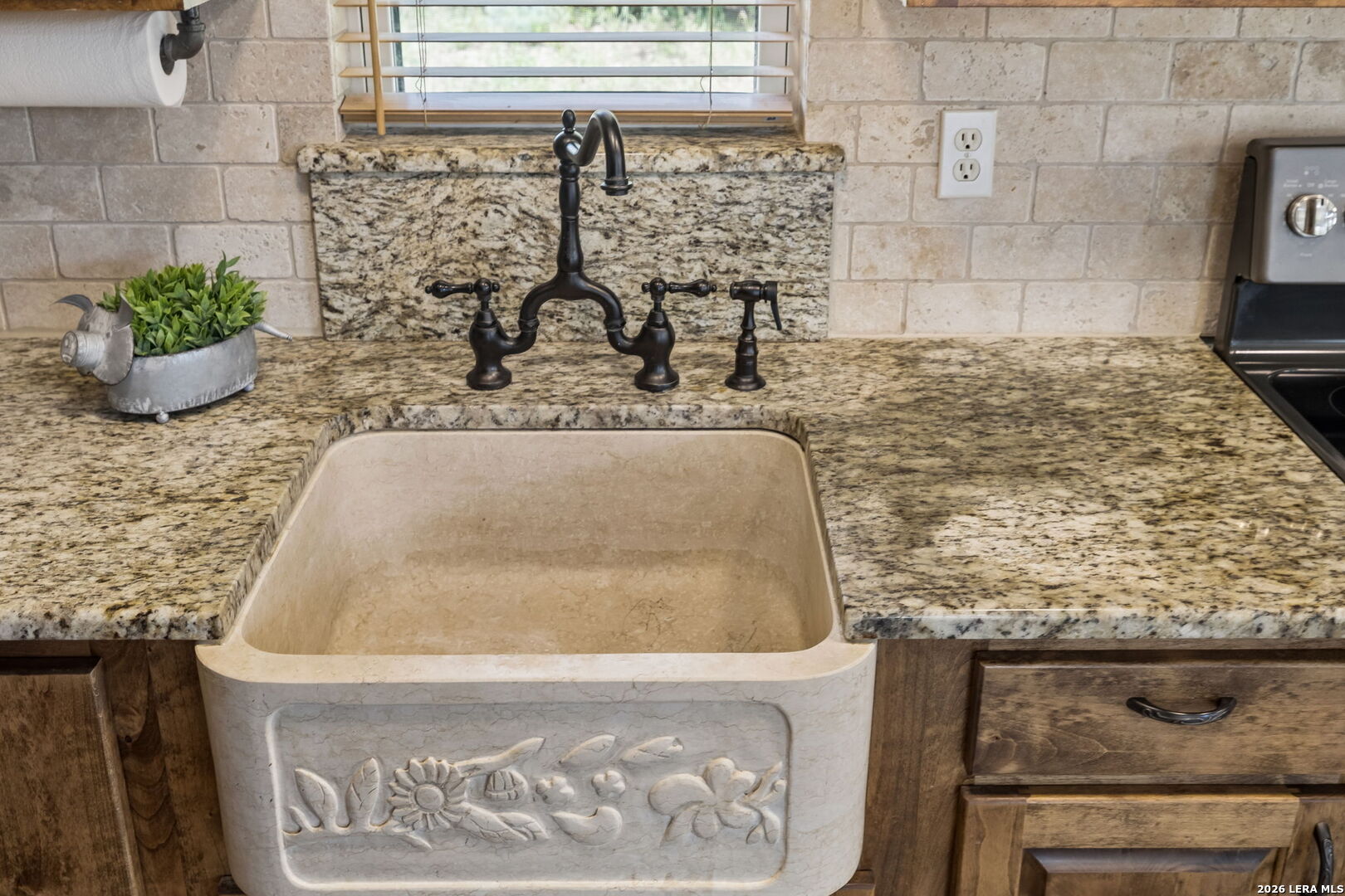 1355 Broad Oak Drive Bandera TX 78003
