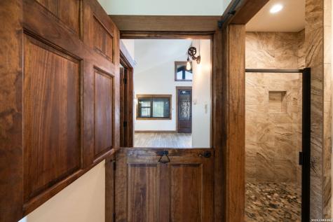 1355 Broad Oak Drive Bandera TX 78003